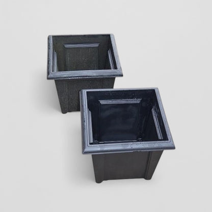 2 inner planters