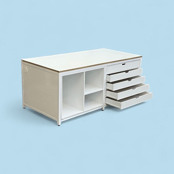 Pigeon hole unit